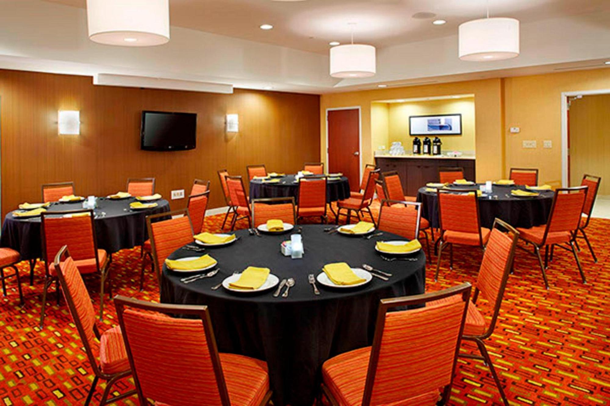 Courtyard By Marriott Akron Stow Kültér fotó