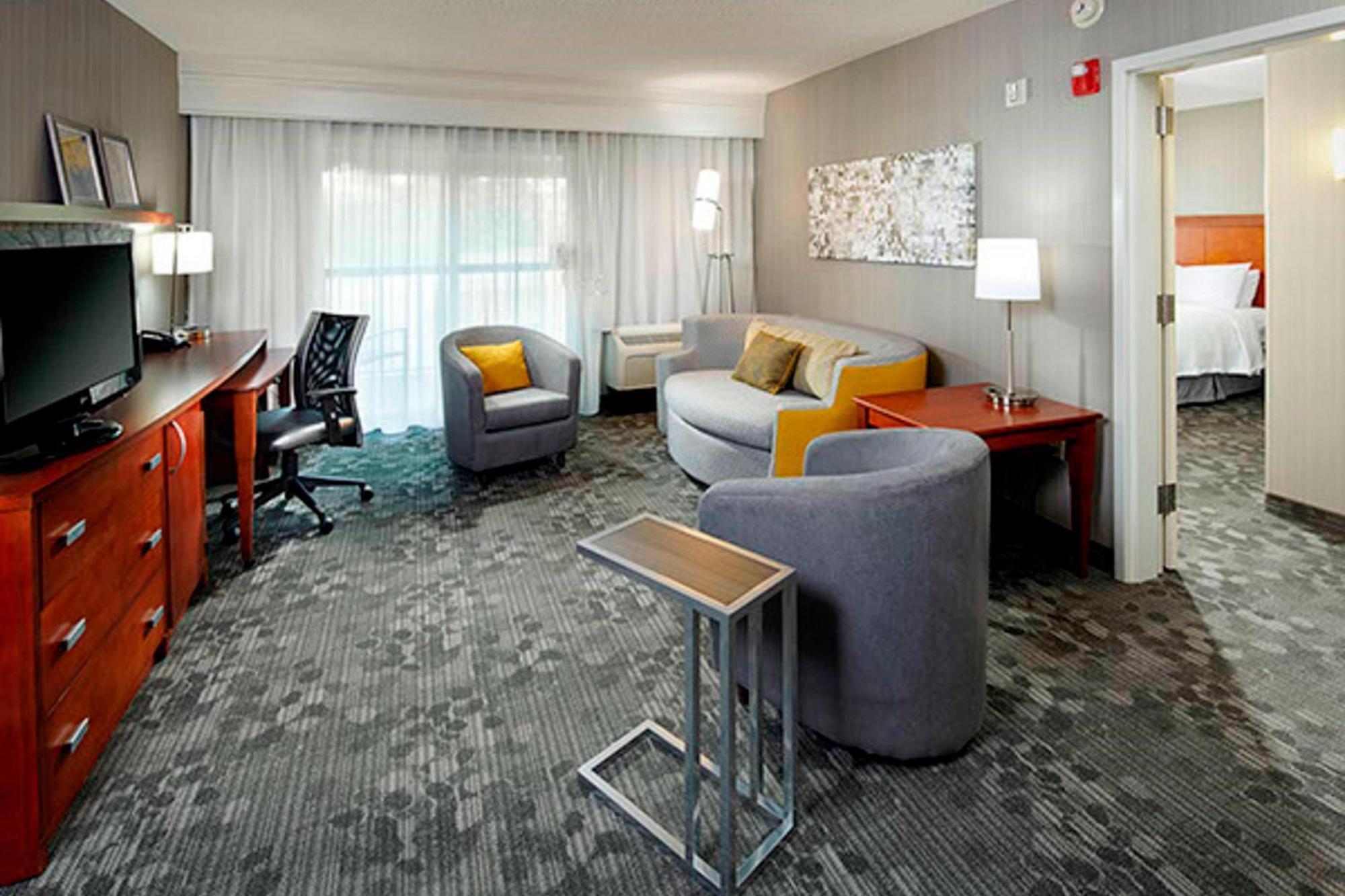 Courtyard By Marriott Akron Stow Kültér fotó