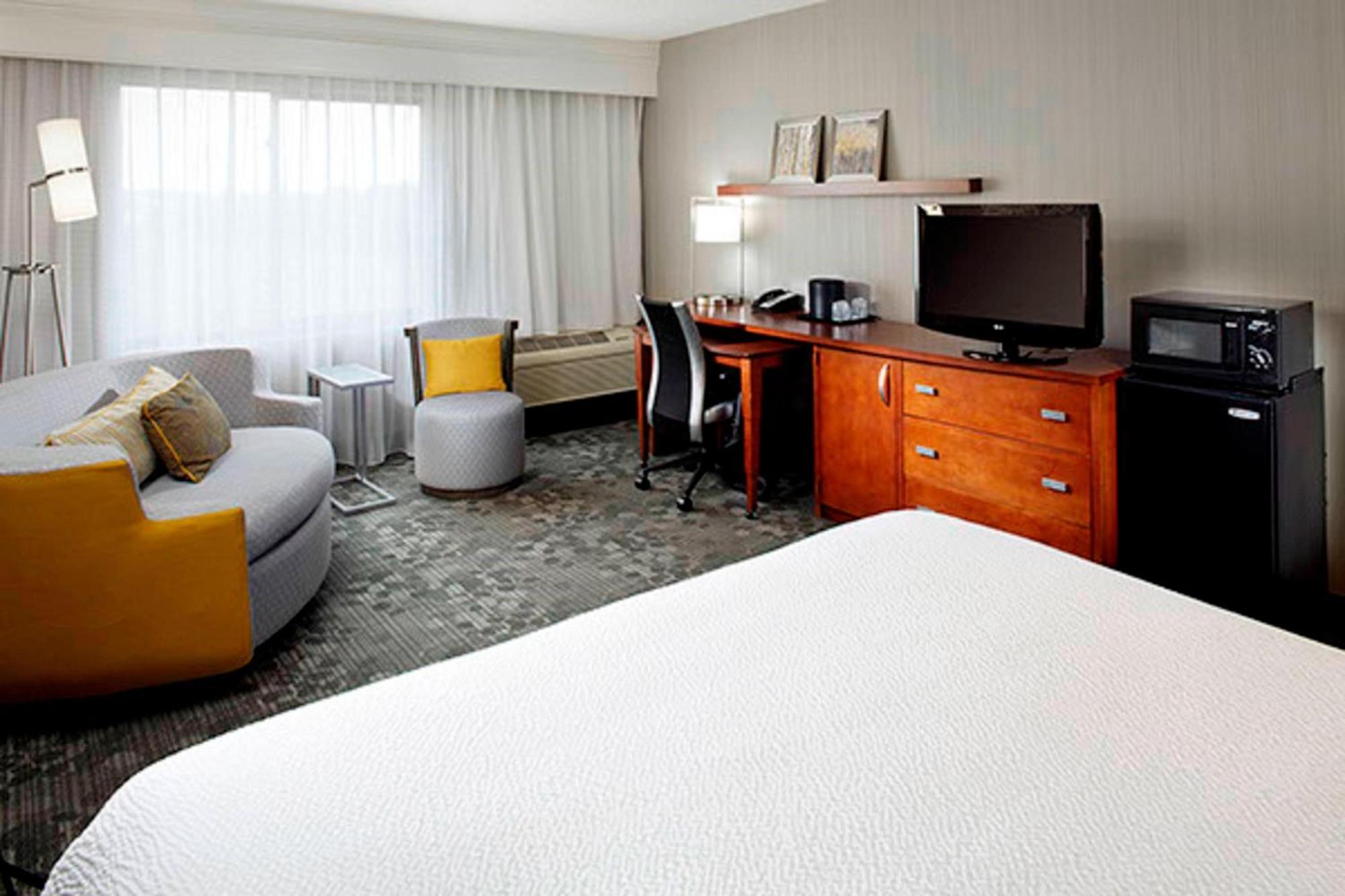 Courtyard By Marriott Akron Stow Kültér fotó
