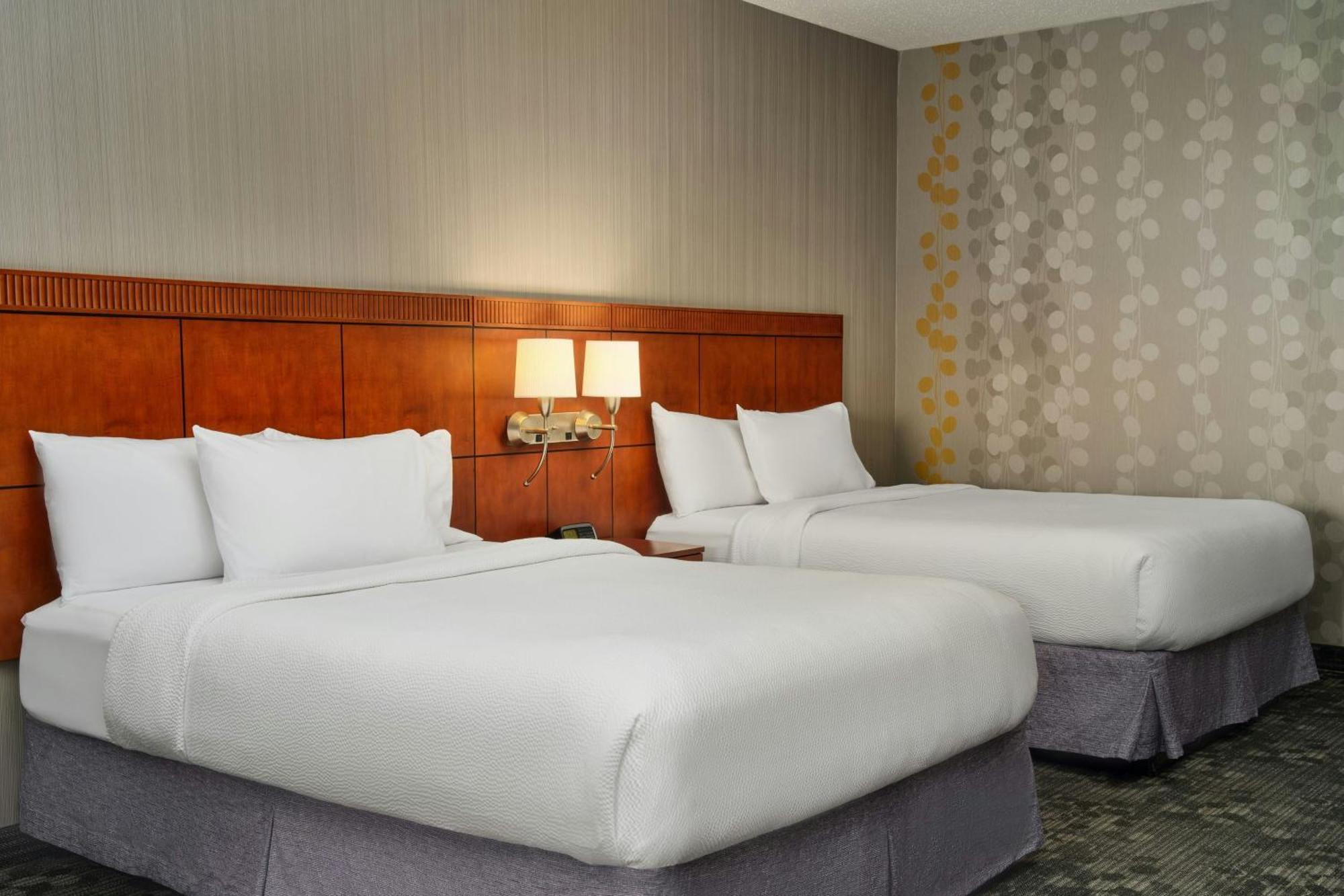 Courtyard By Marriott Akron Stow Kültér fotó
