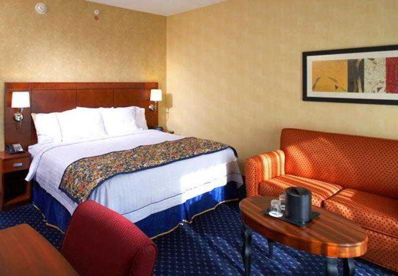 Courtyard By Marriott Akron Stow Szoba fotó